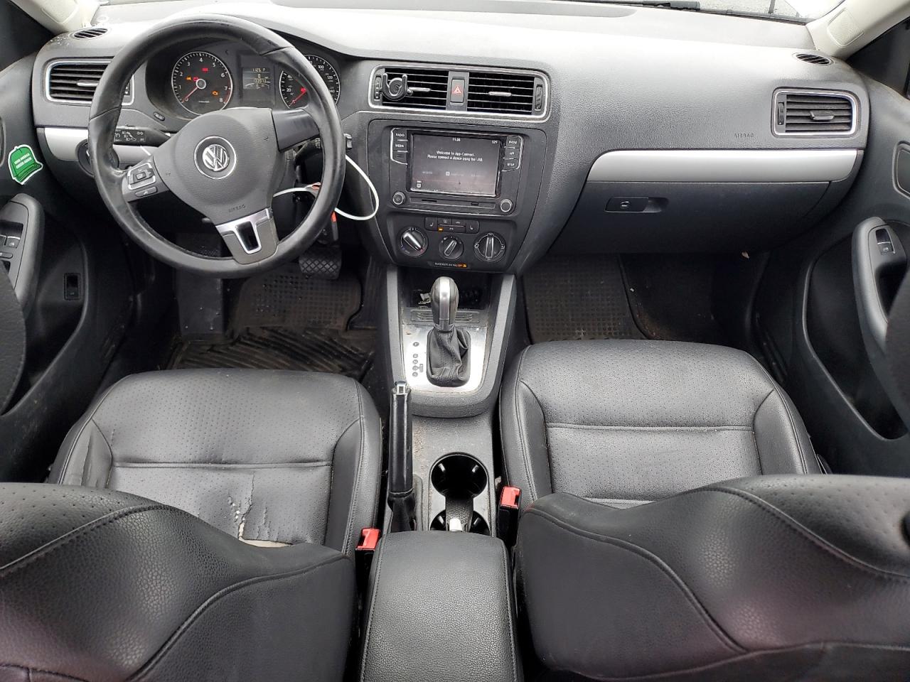 2014 Volkswagen Jetta - Image 8