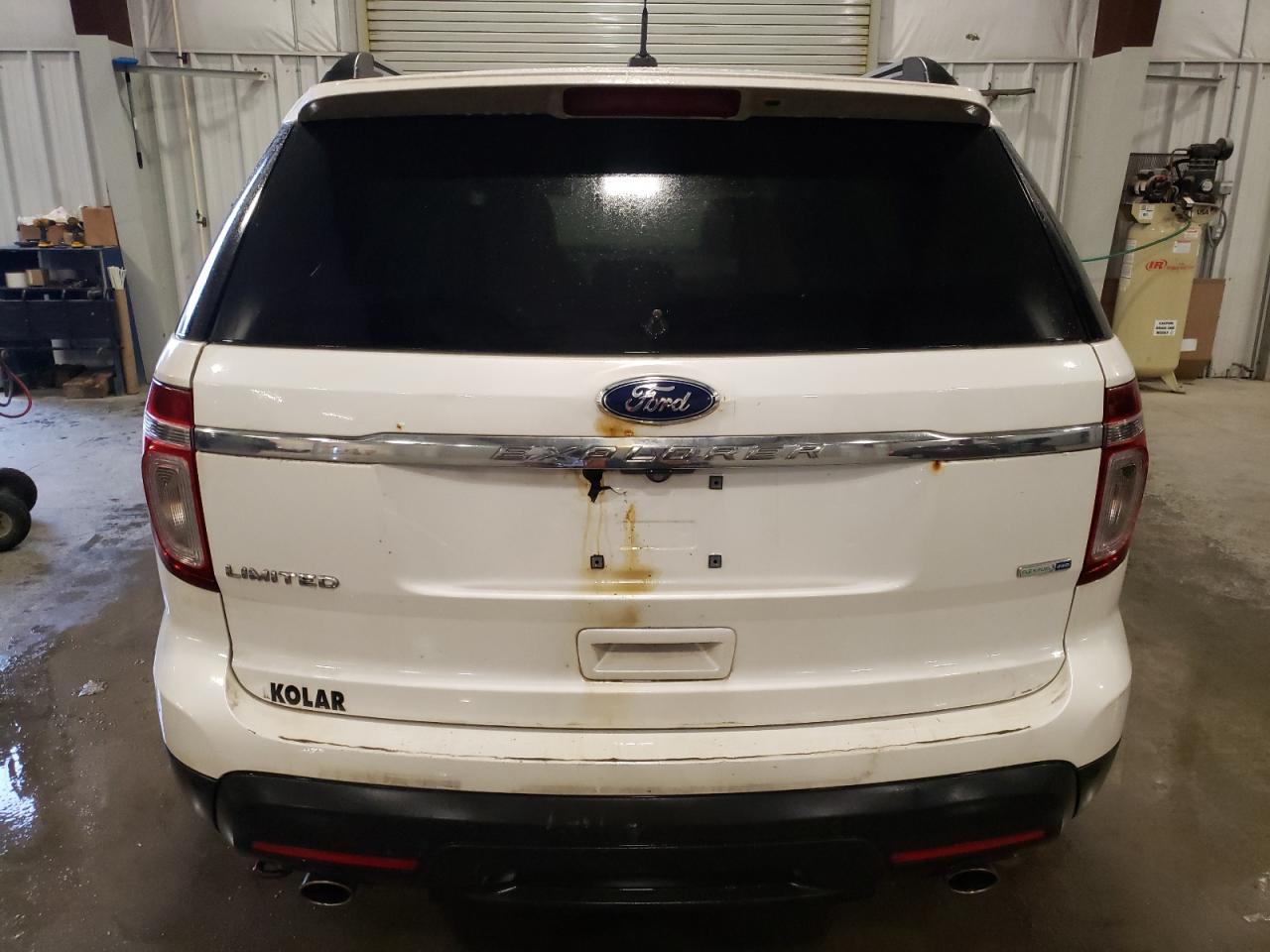 2014 Ford Explorer - Image 6