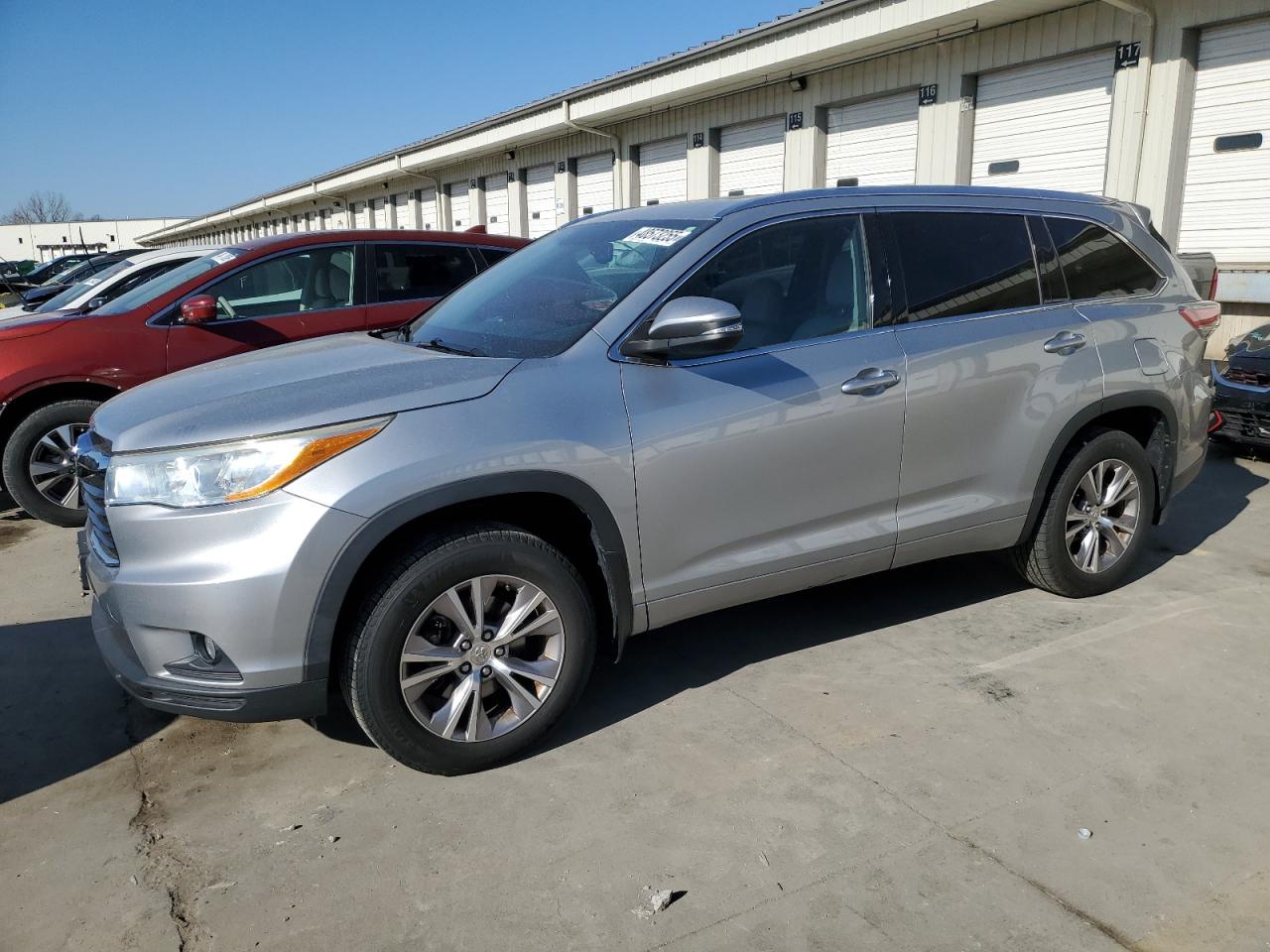 2014 Toyota Highlander - Image 1