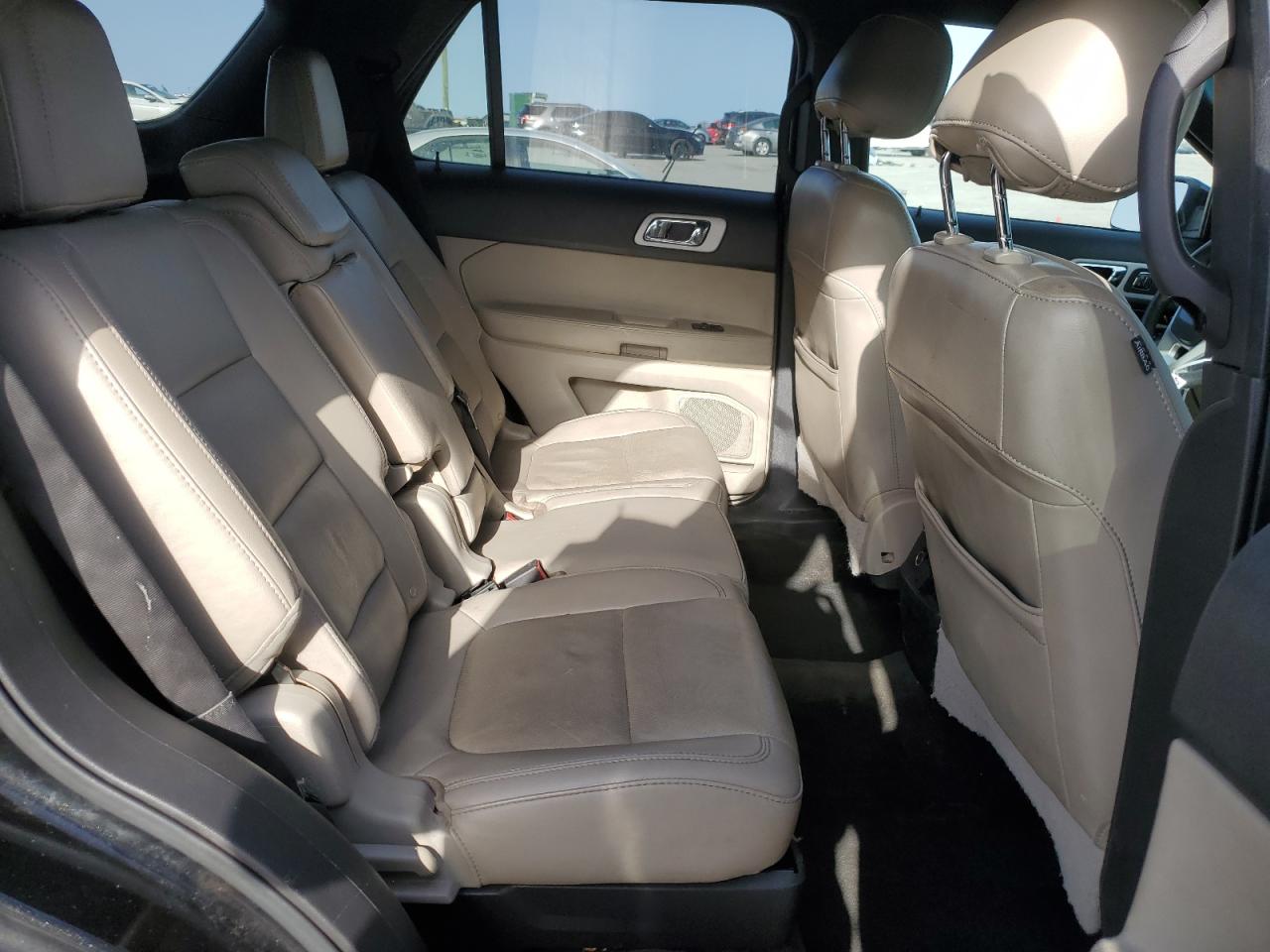2015 Ford Explorer - Image 11