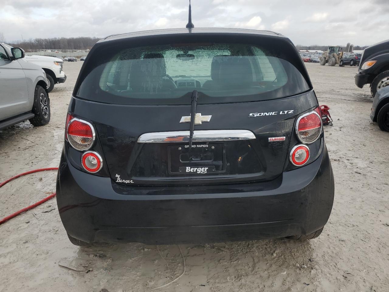 2014 Chevrolet Sonic - Image 6