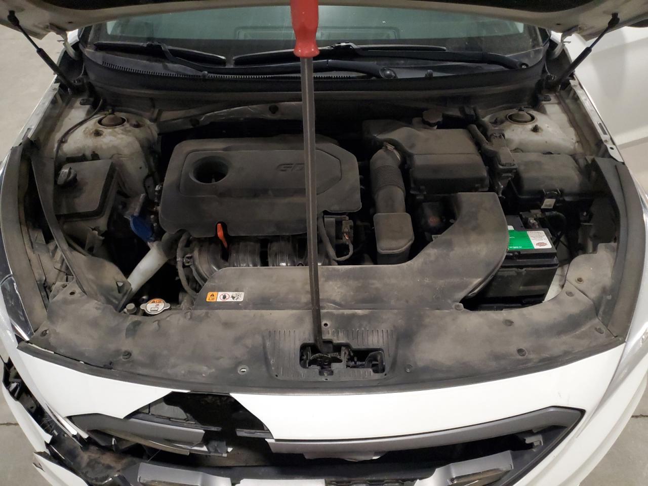2015 Hyundai Sonata - Image 11