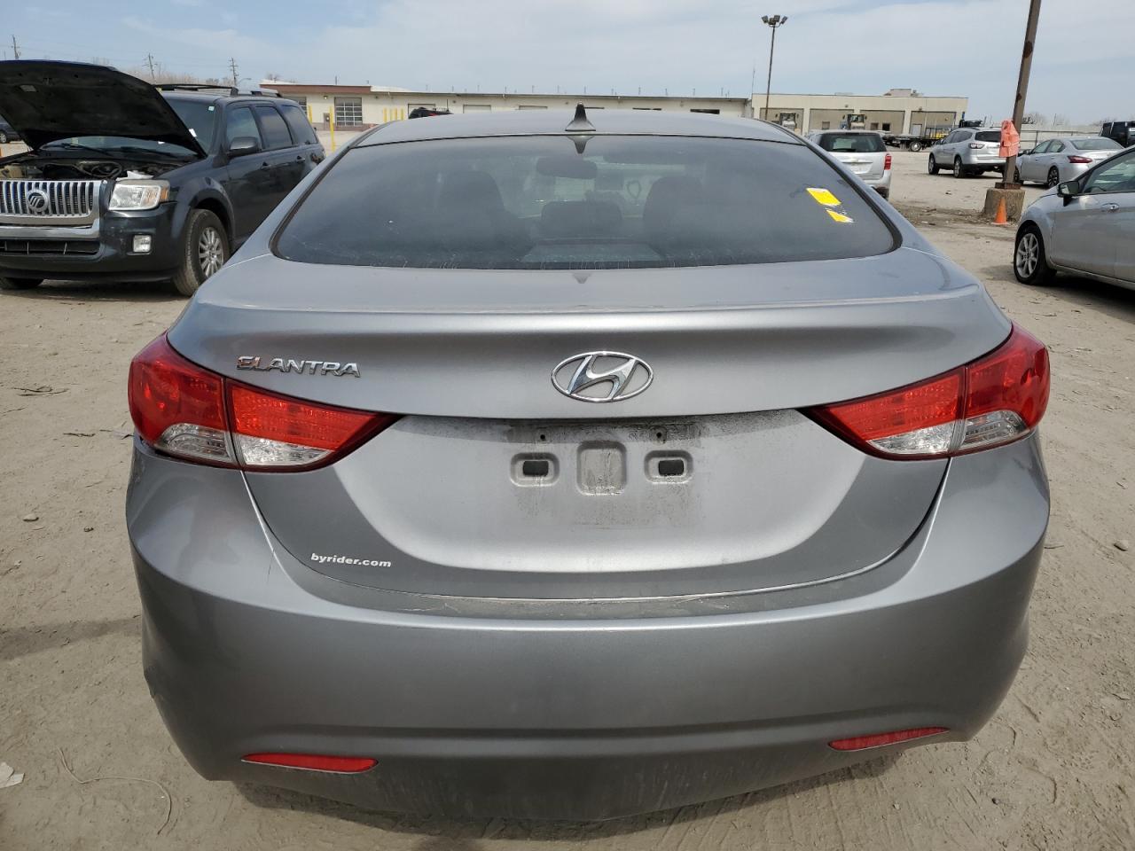 2012 Hyundai Elantra - Image 6