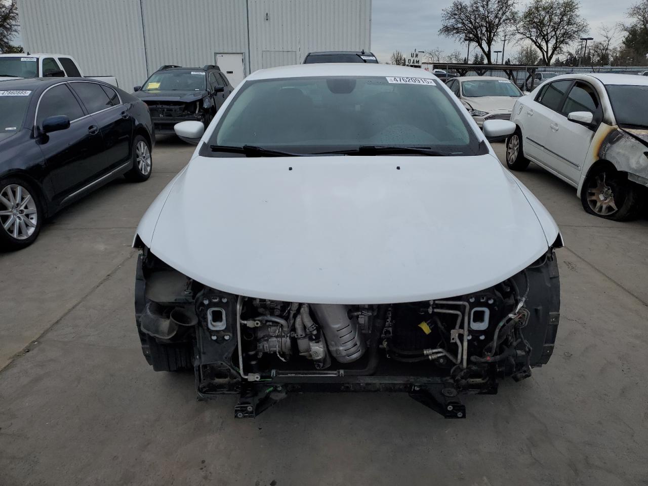 2015 Chrysler 200 - Image 5