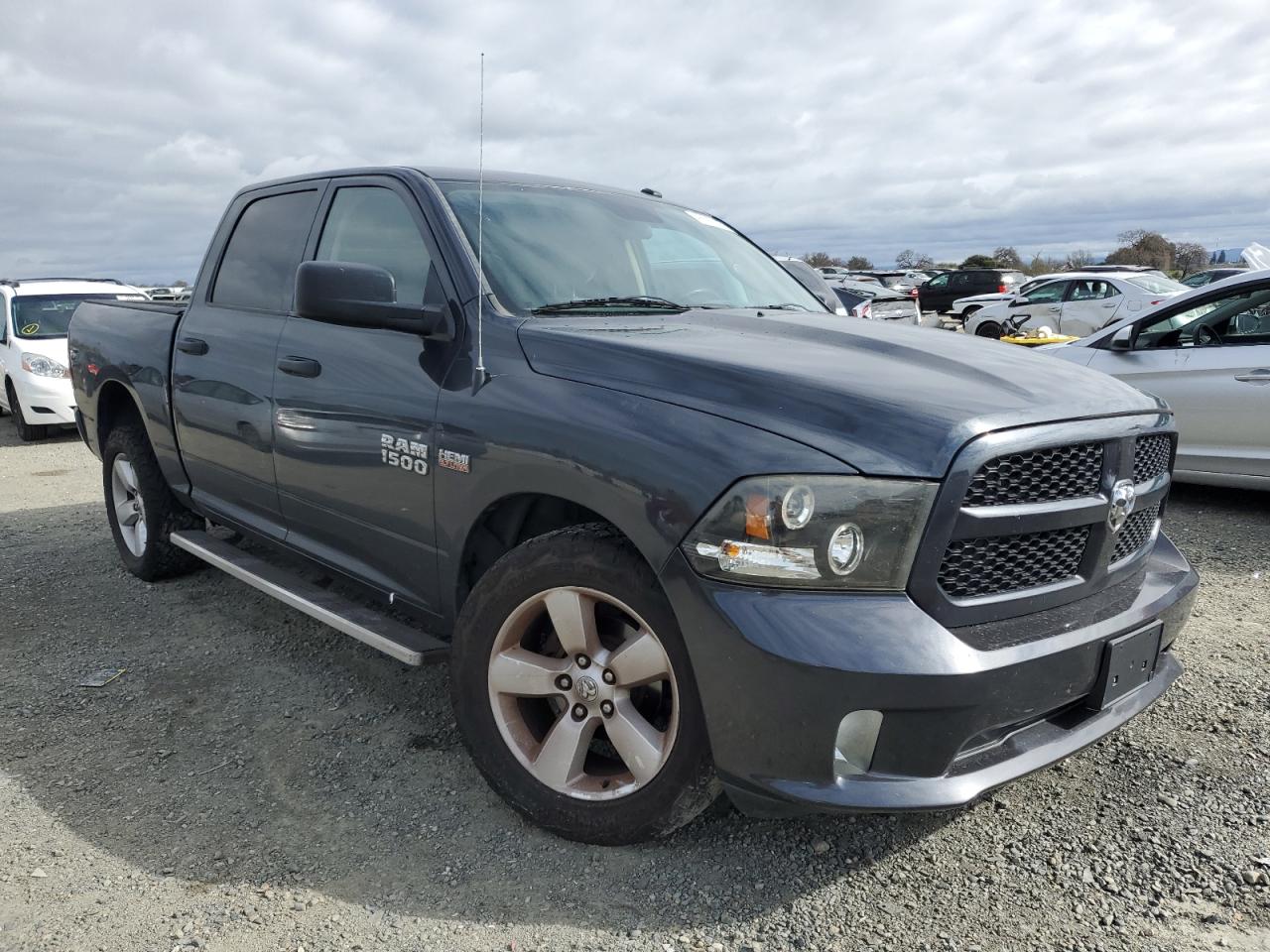2015 RAM 1500 - Image 4