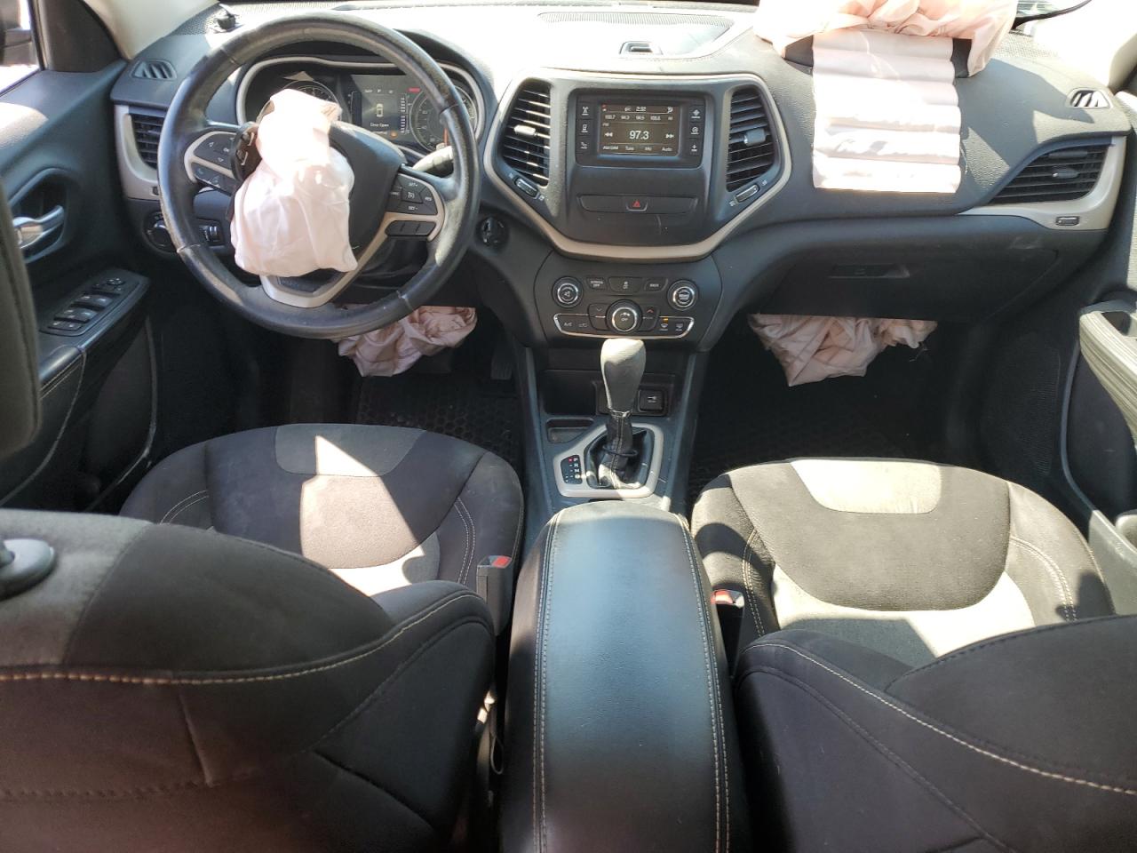 2016 Jeep Grand Cherokee - Image 8