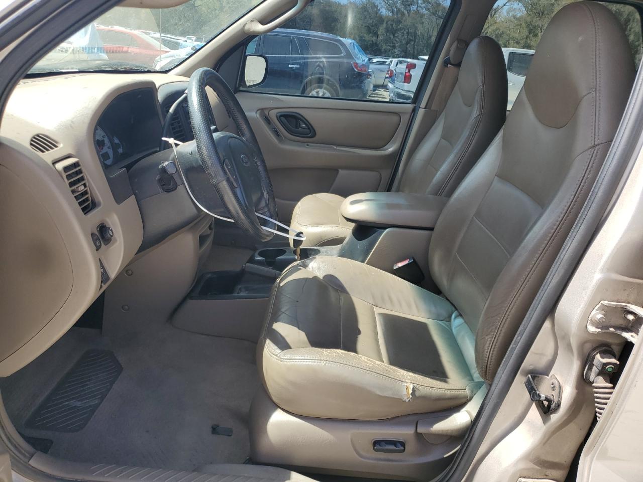 2001 Ford Escape - Image 7
