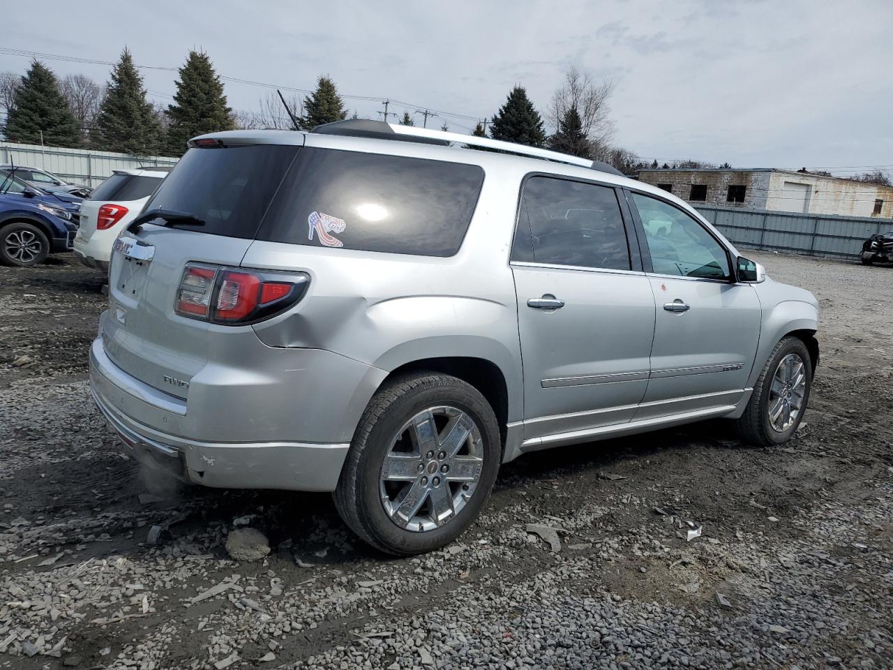 2013 GMC Acadia - Image 3