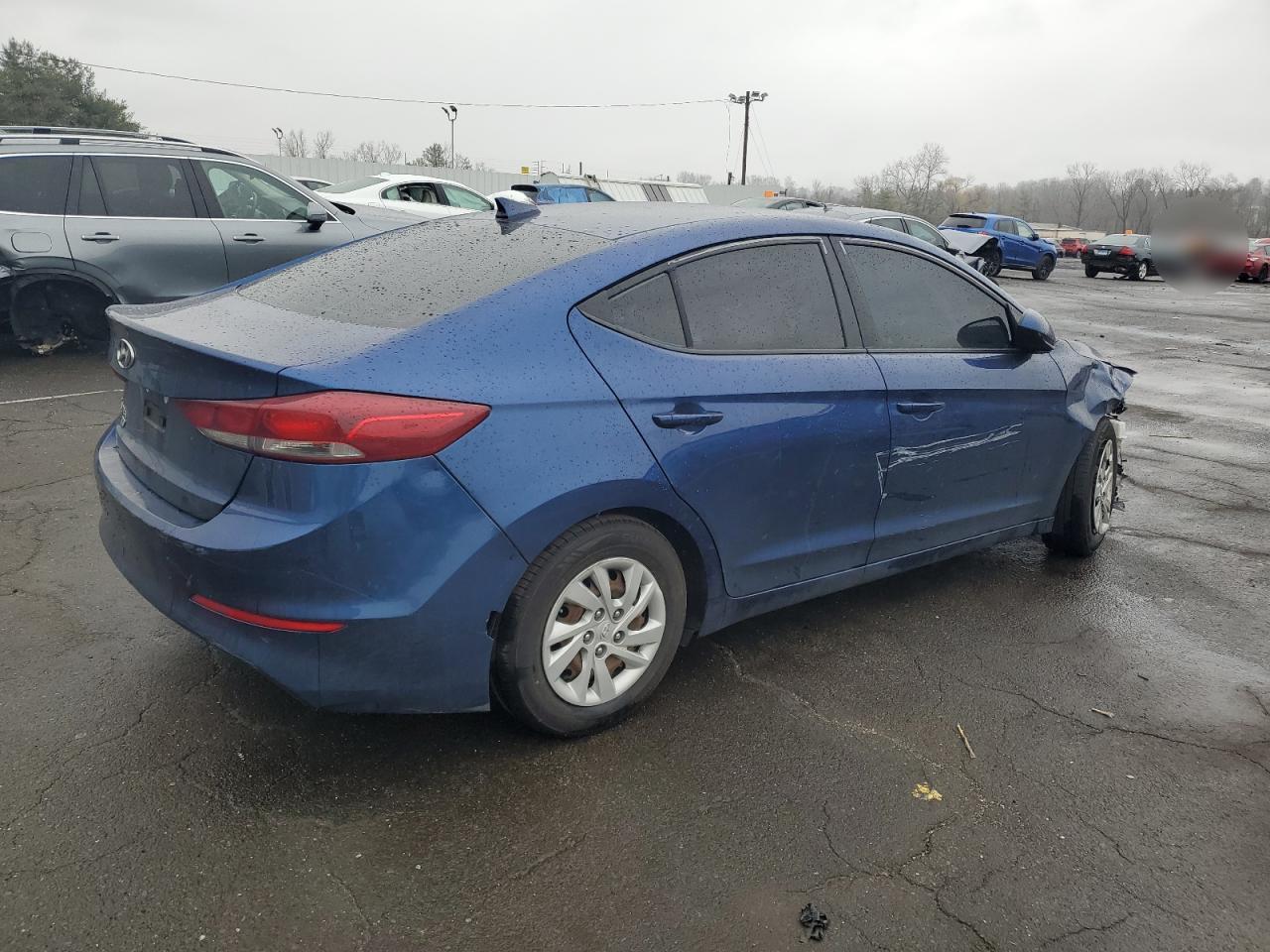2018 Hyundai Elantra - Image 3