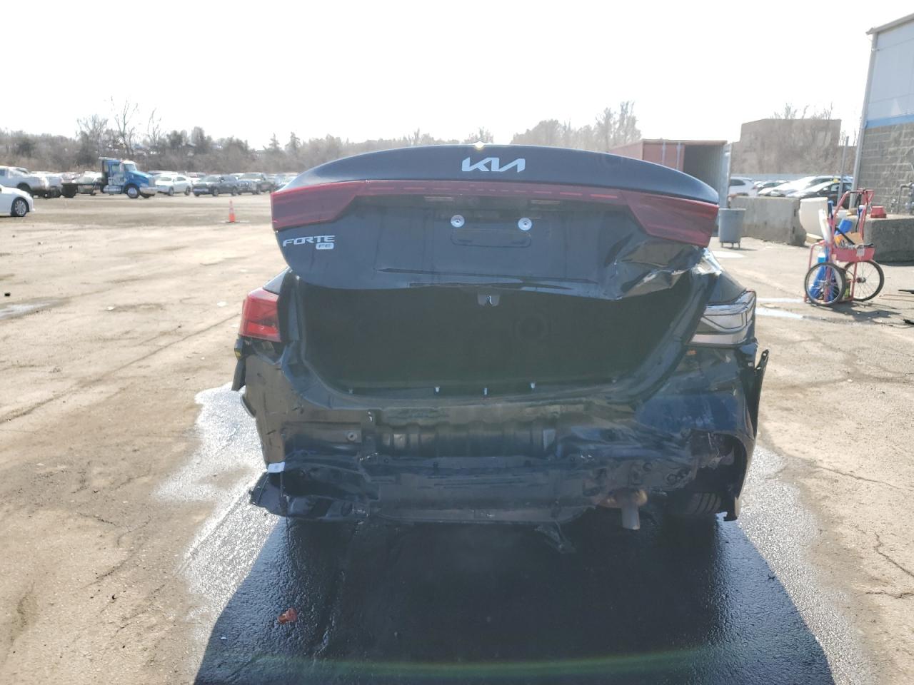 2024 Kia Forte - Image 6