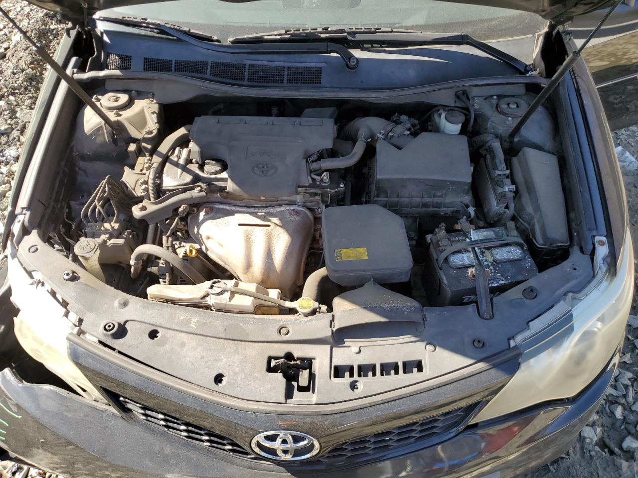 2012 Toyota Camry - Image 11