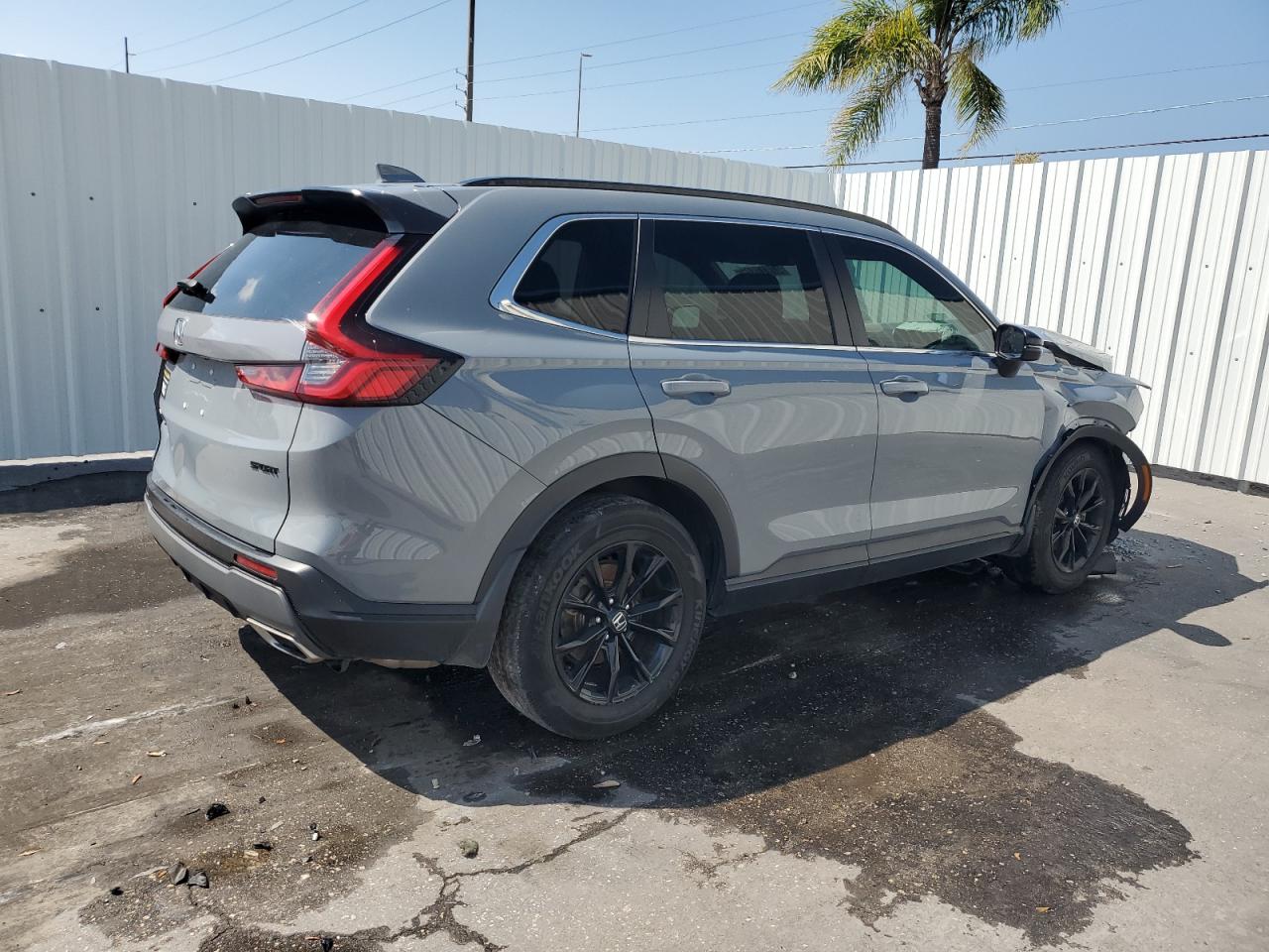 2023 Honda CR-V - Image 3