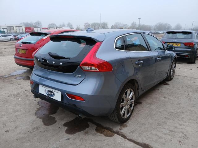 2019 VOLVO V40 INSCRI