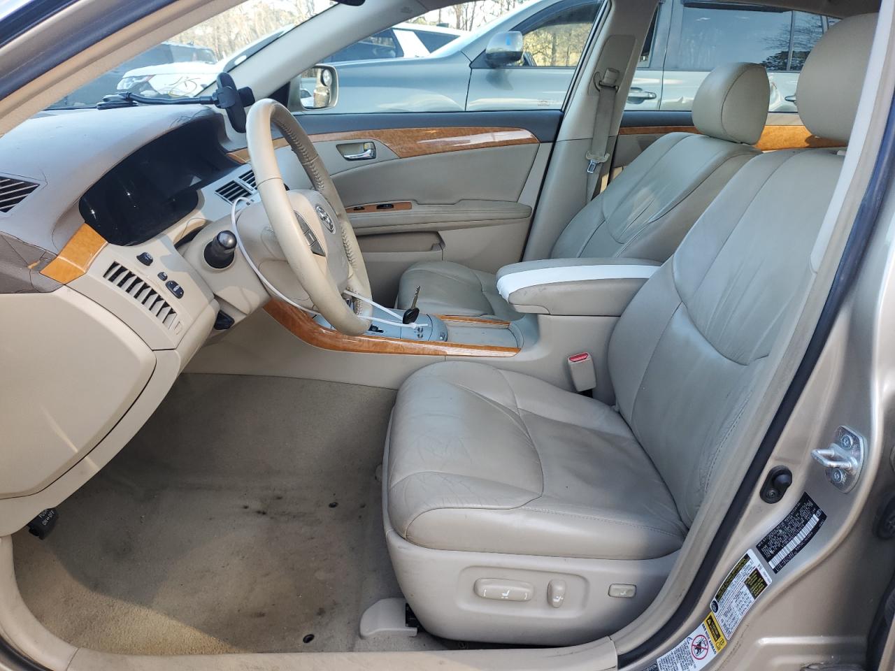 2007 Toyota Avalon - Image 7