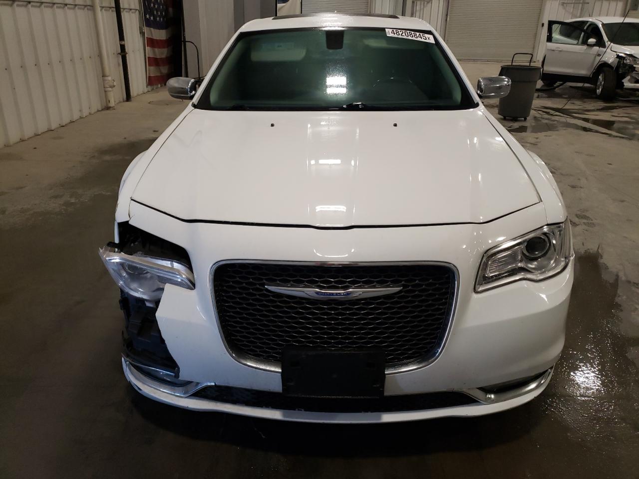 2016 Chrysler 300 - Image 5