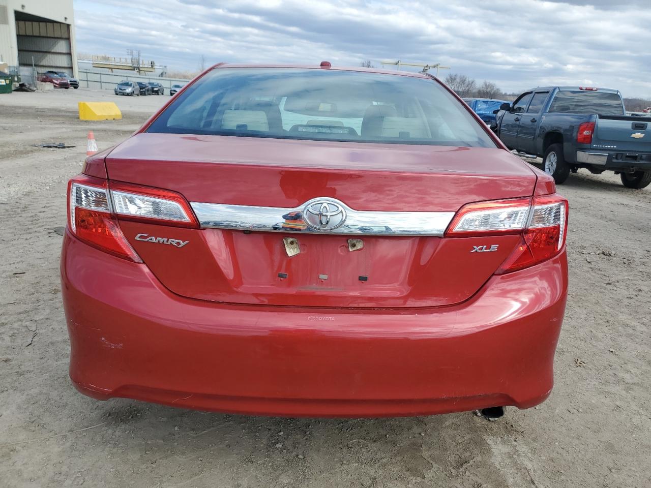 2014 Toyota Camry - Image 6