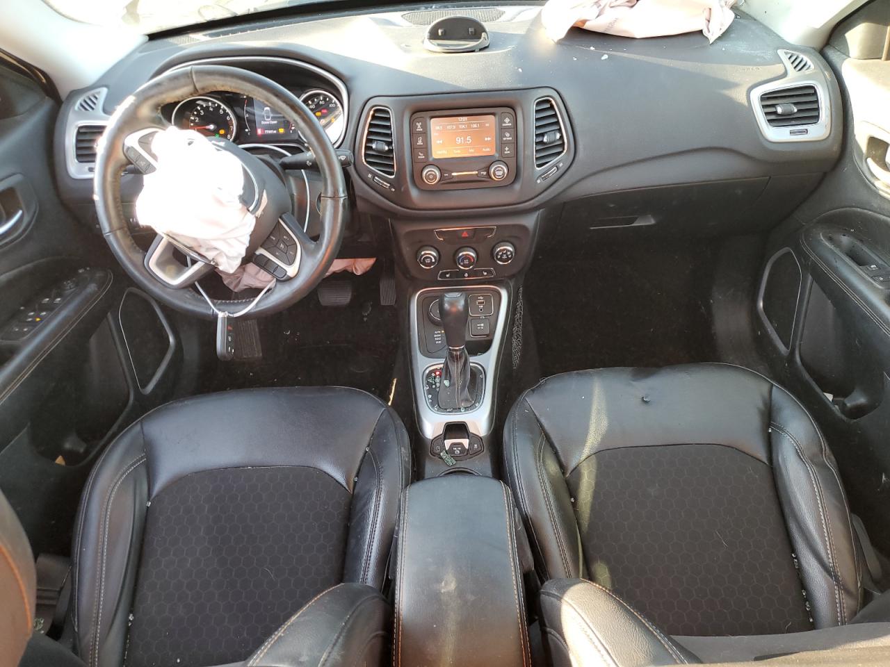 2018 Jeep Compass - Image 8