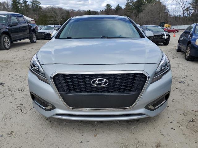 Sedans HYUNDAI SONATA 2017 Srebrny