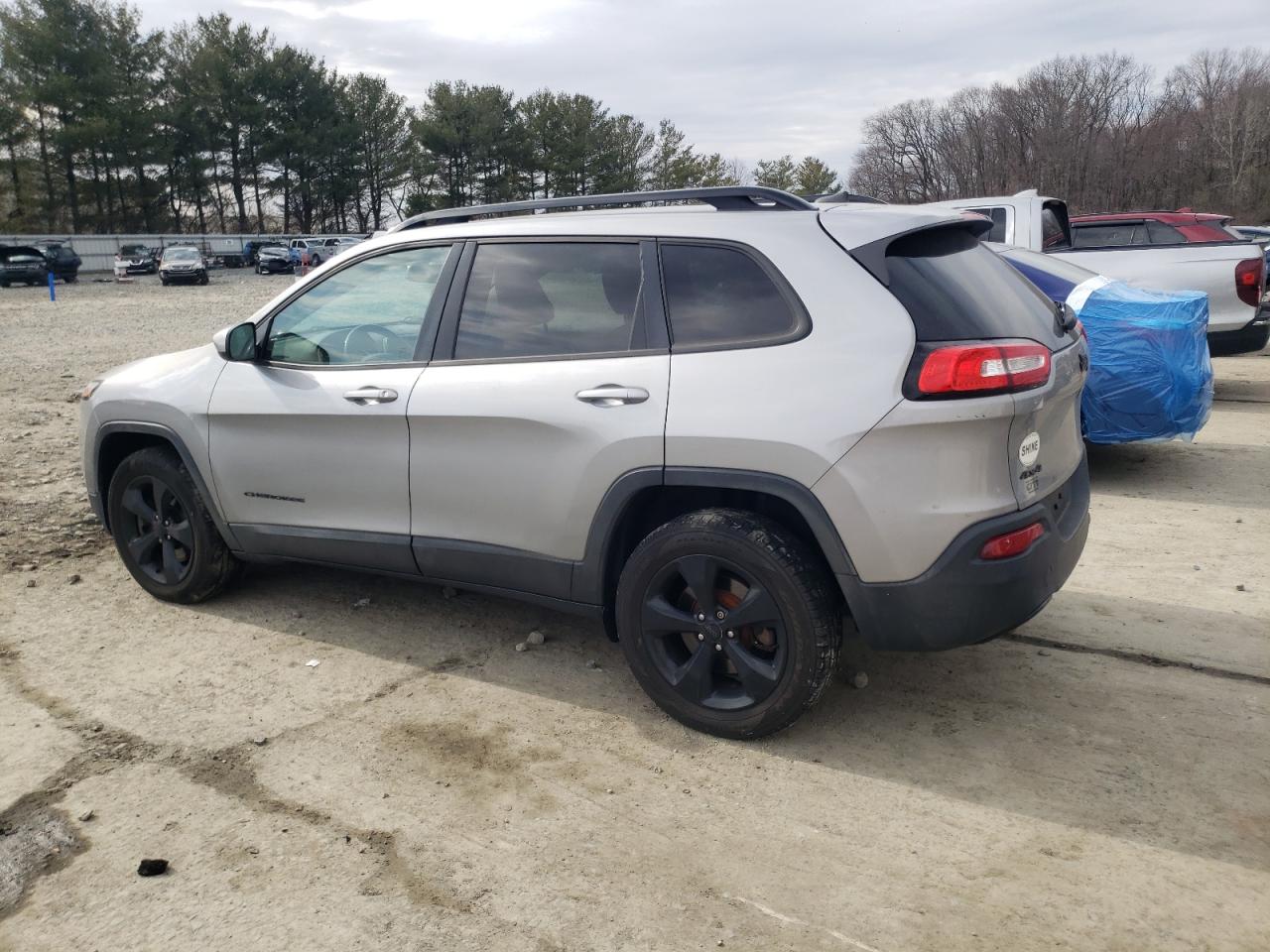 2016 Jeep Grand Cherokee - Image 2