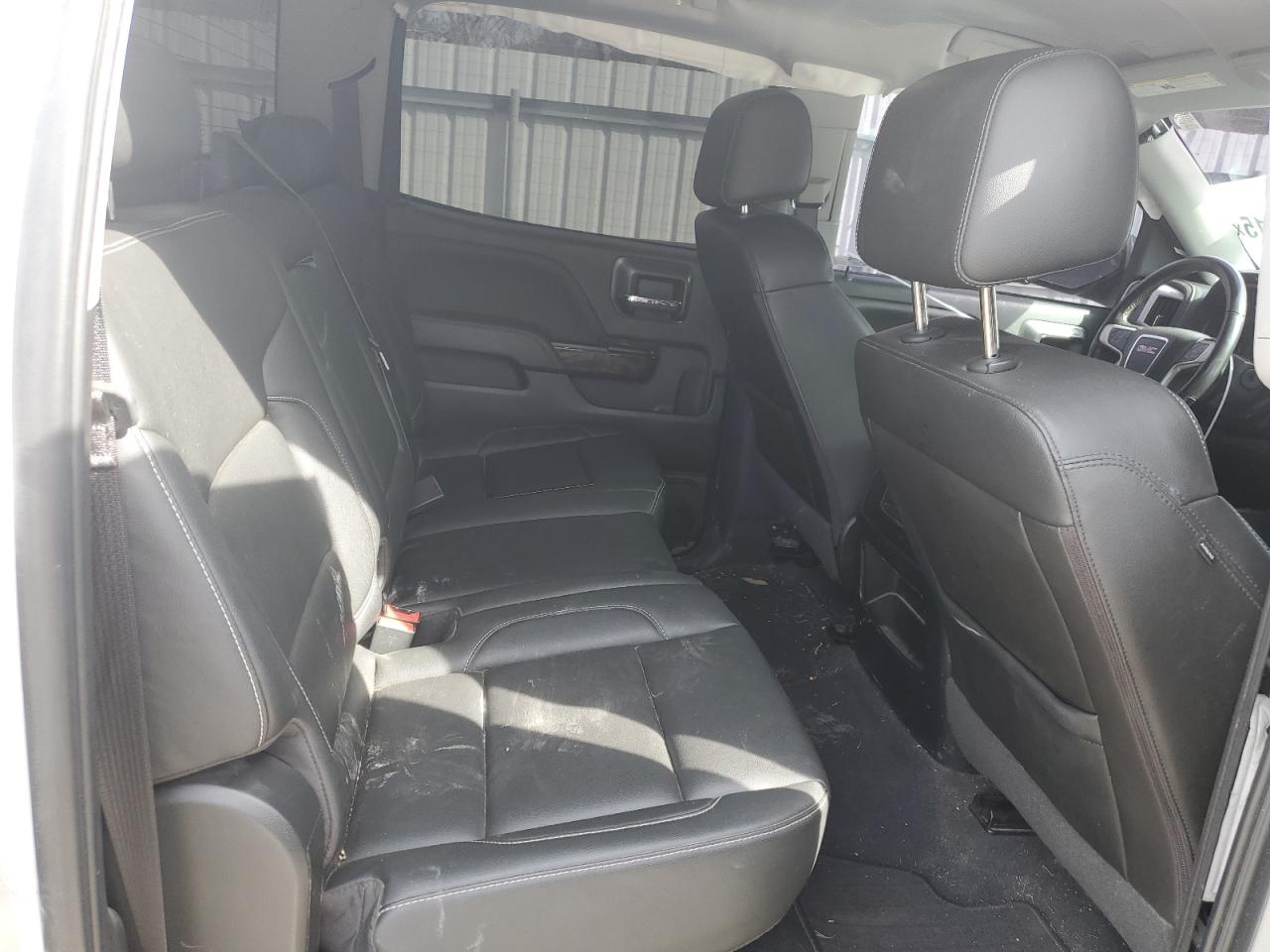 2018 GMC Sierra - Image 10
