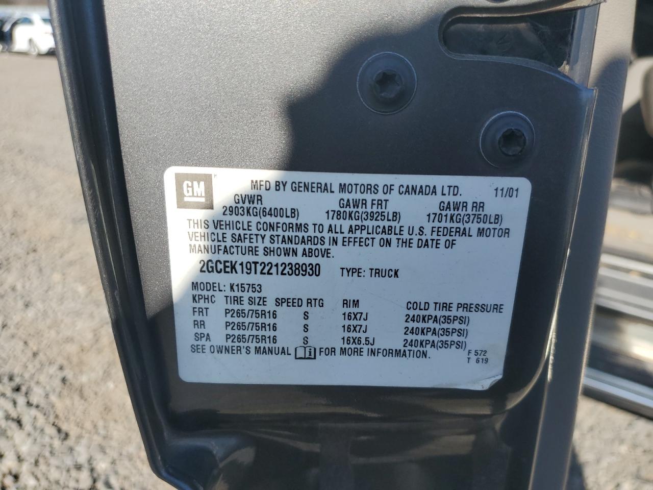 2002 Chevrolet Silverado - Image 12