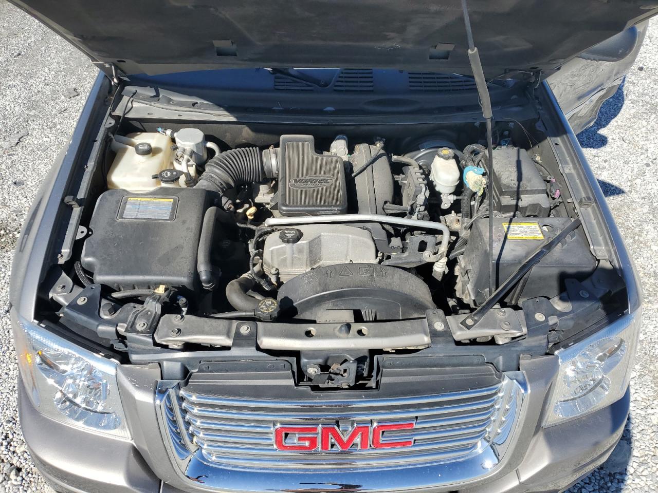 2008 GMC Envoy - Image 12
