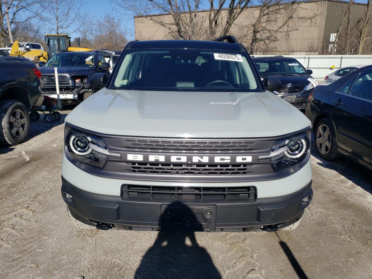 2022 Ford Bronco - Image 5