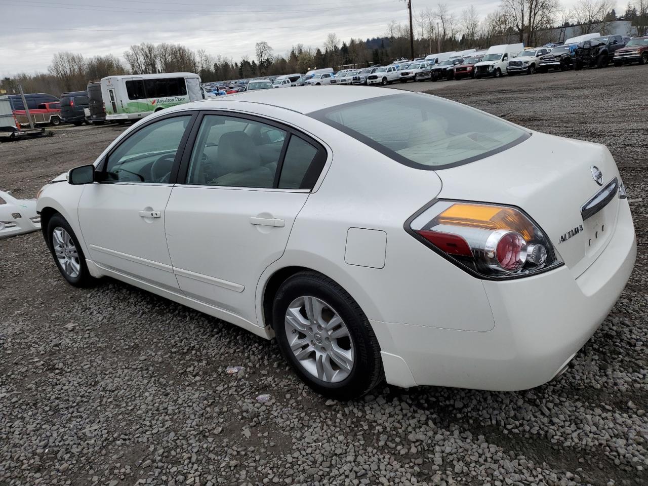 2012 Nissan Altima - Image 2