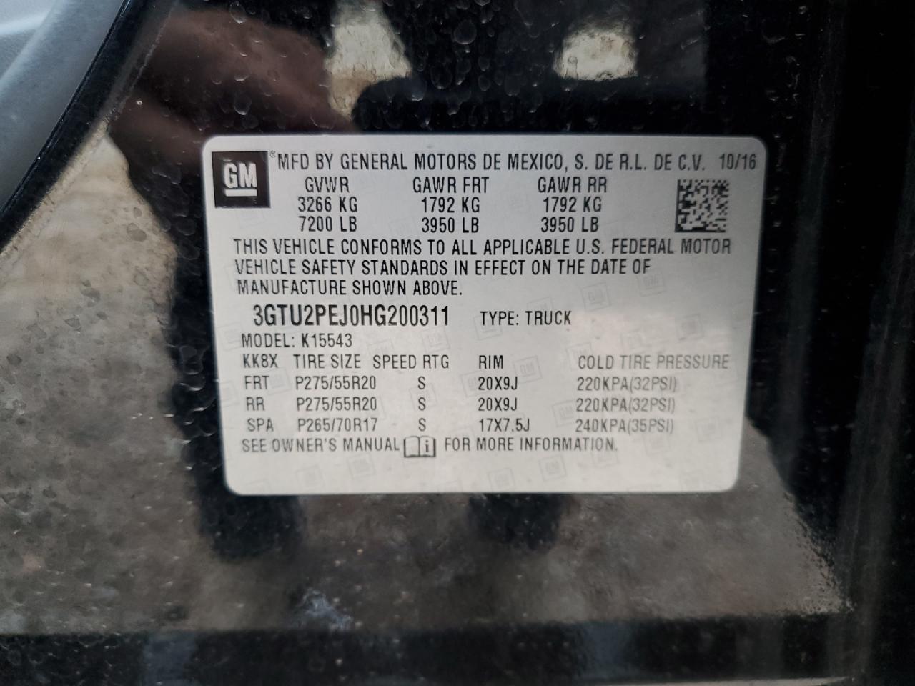 2017 GMC Sierra - Image 14