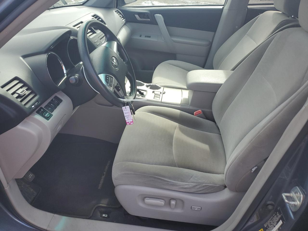 2012 Toyota Highlander - Image 7