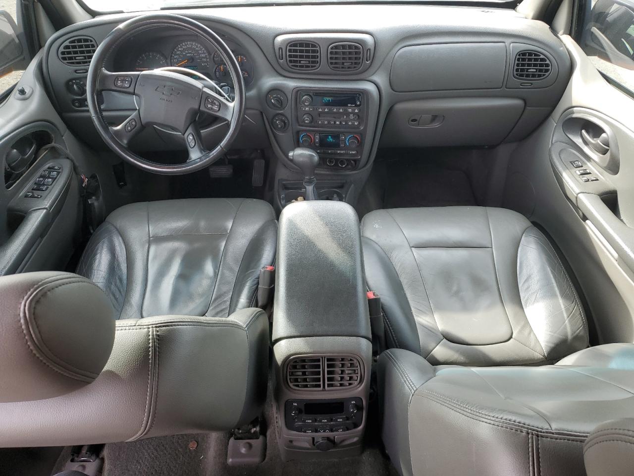 2003 Chevrolet TrailBlazer - Image 8