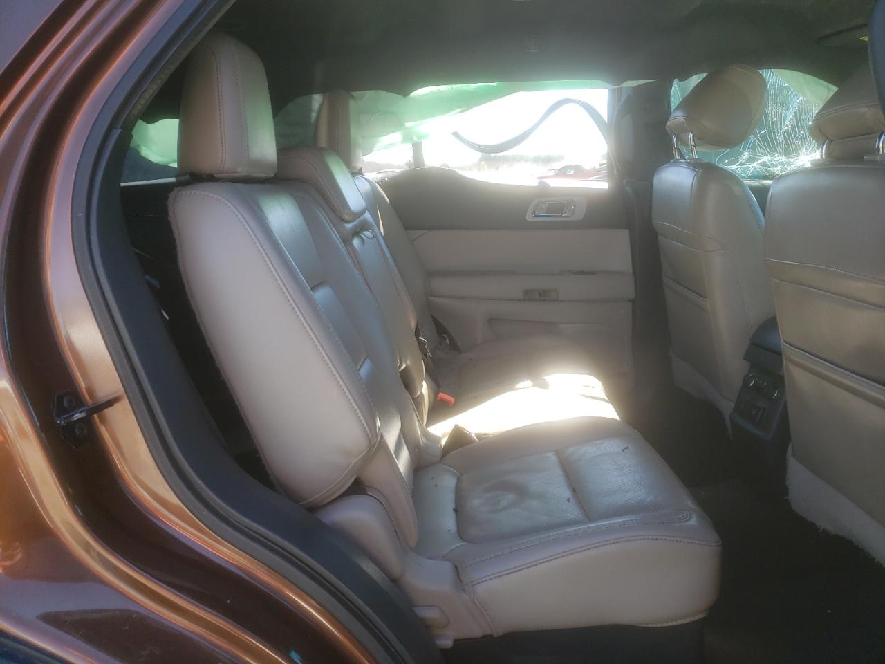 2012 Ford Explorer - Image 11