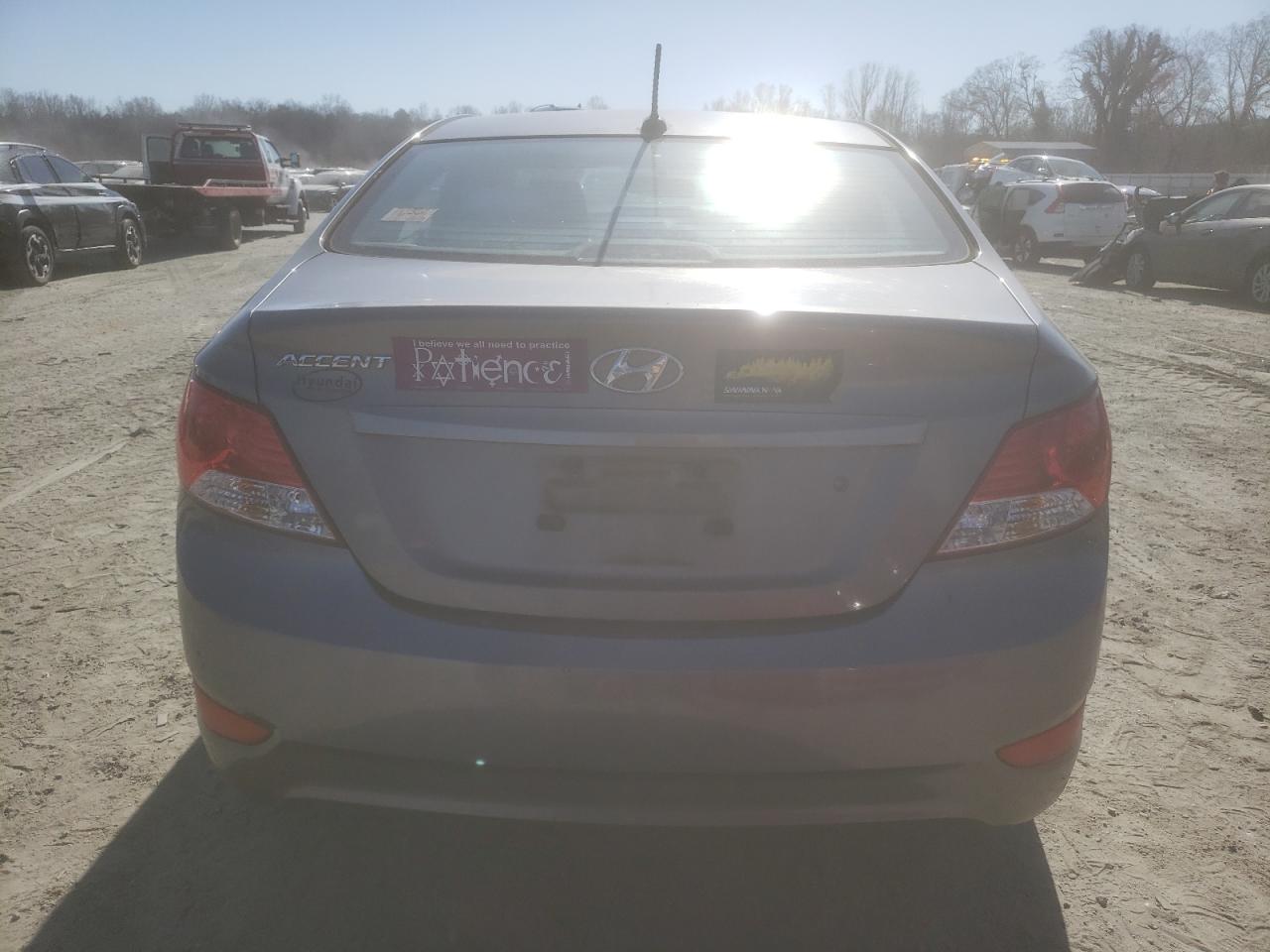 2014 Hyundai Accent - Image 6