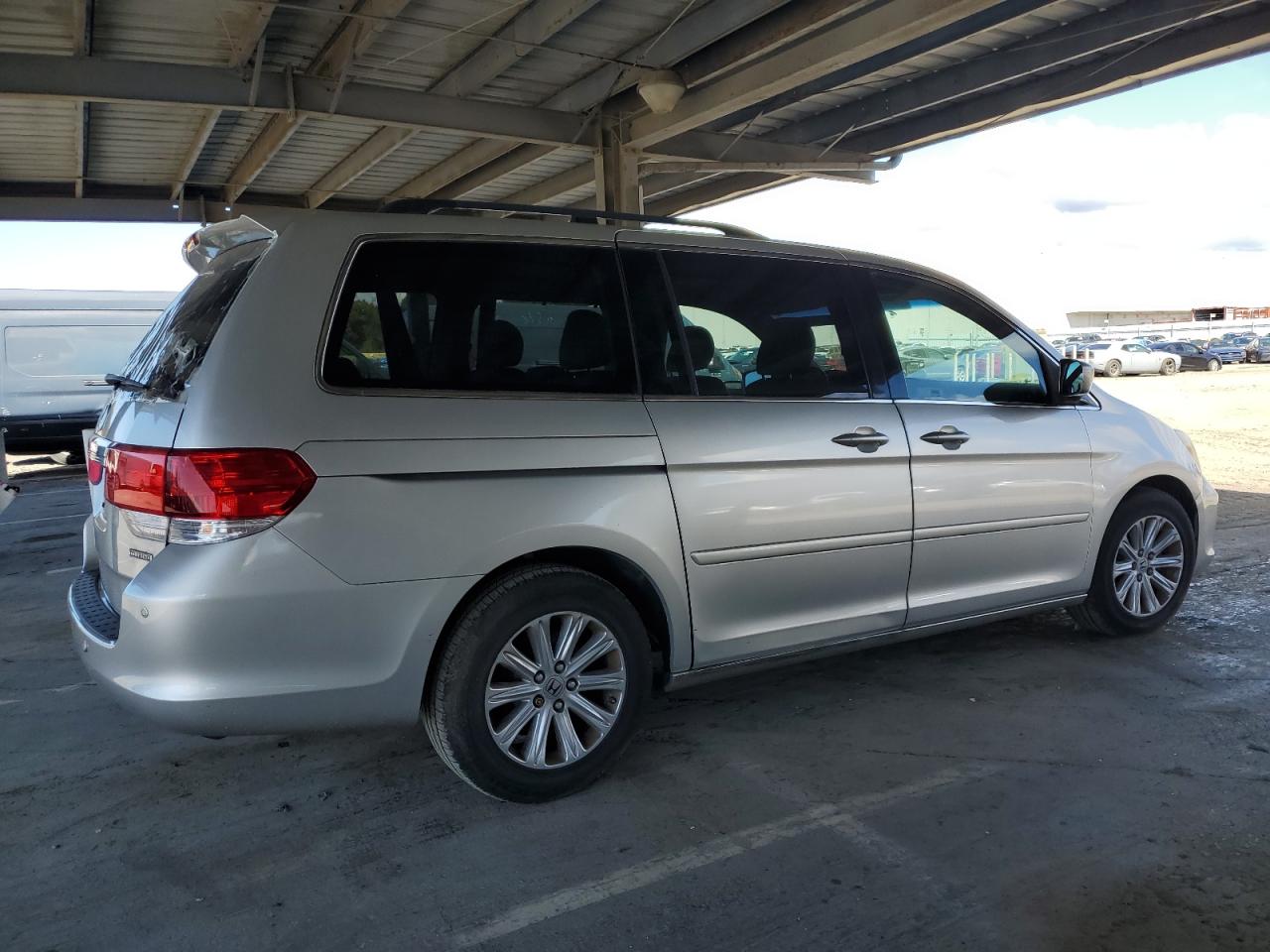 2009 Honda Odyssey - Image 3