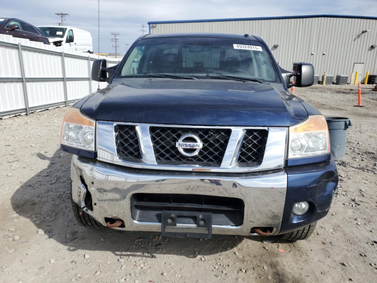 2011 Nissan Titan - Image 5