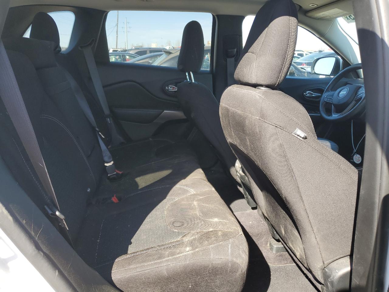 2019 Jeep Grand Cherokee - Image 11