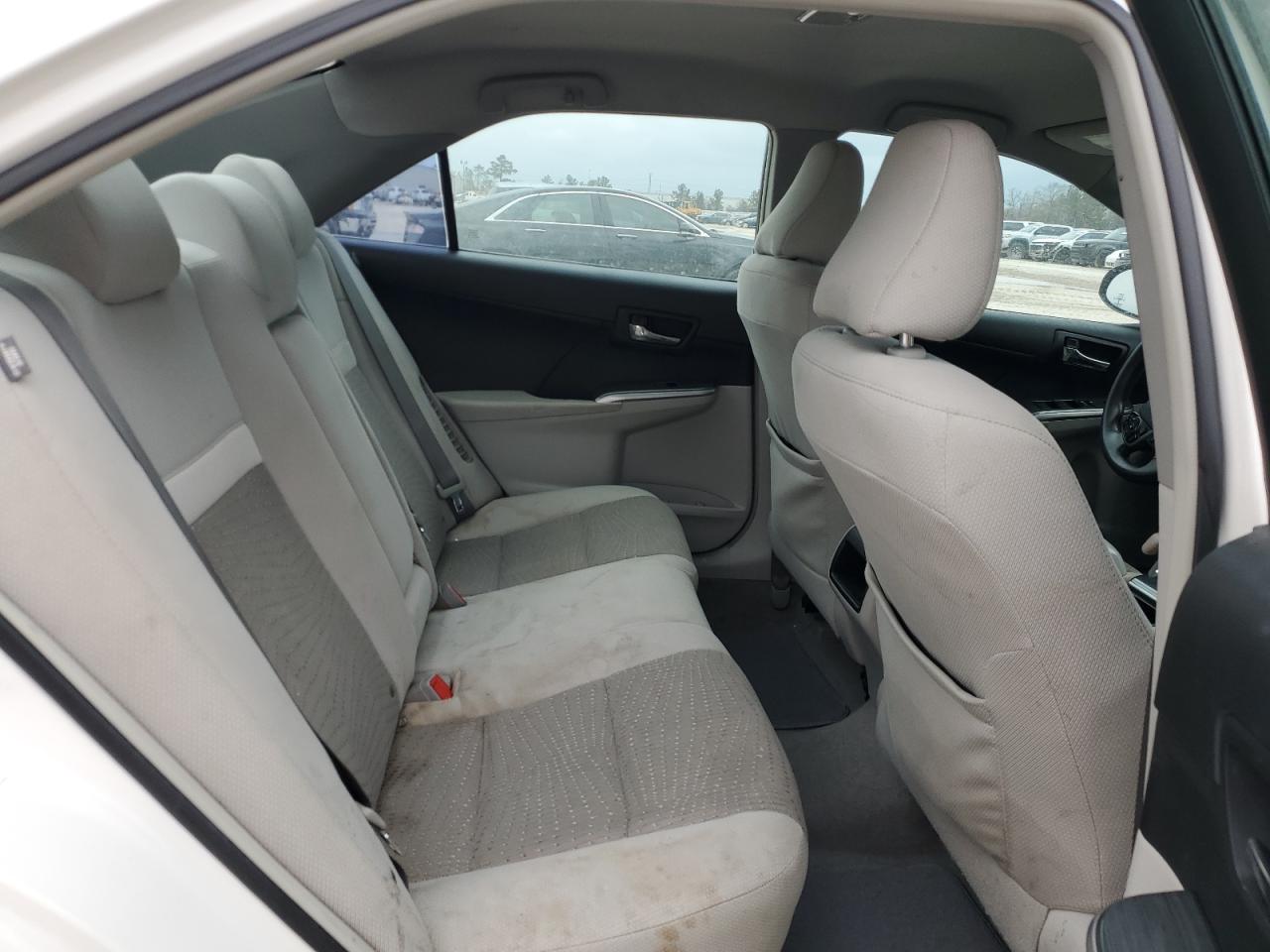 2013 Toyota Camry - Image 10