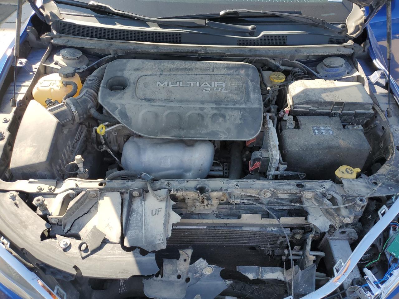 2016 Chrysler 200 - Image 11