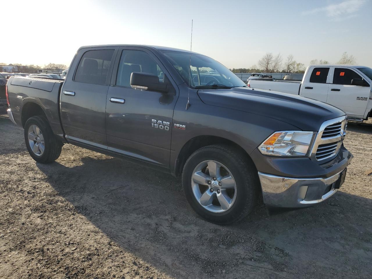 2017 RAM 1500 - Image 4