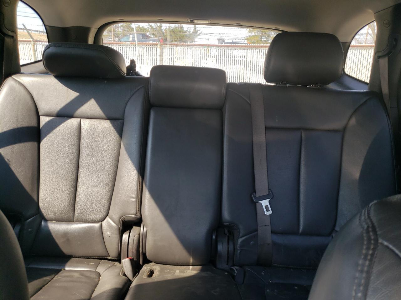 2011 Hyundai Santa Fe - Image 10