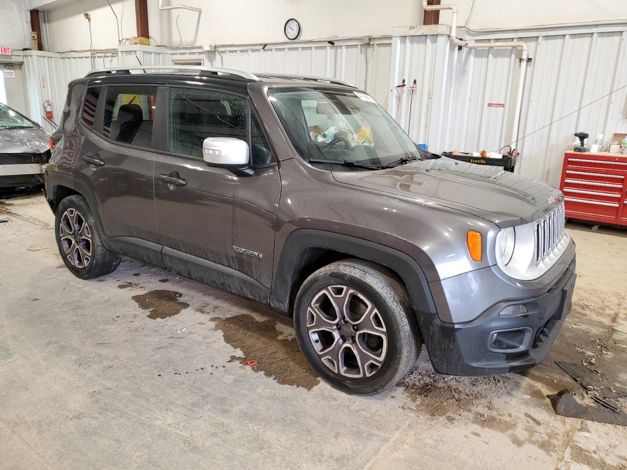 2016 Jeep Renegade - Image 4