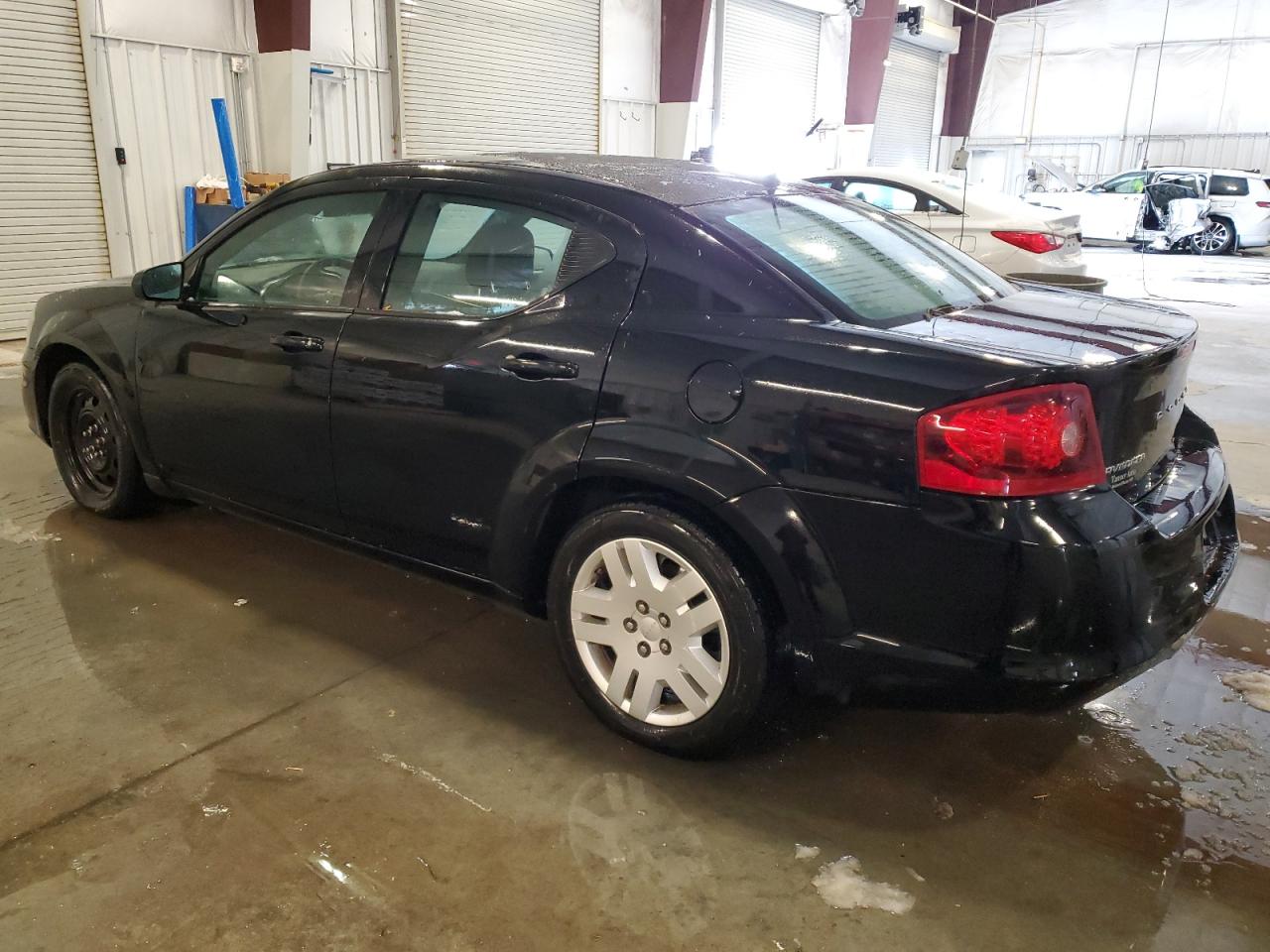 2014 Dodge Avenger - Image 2