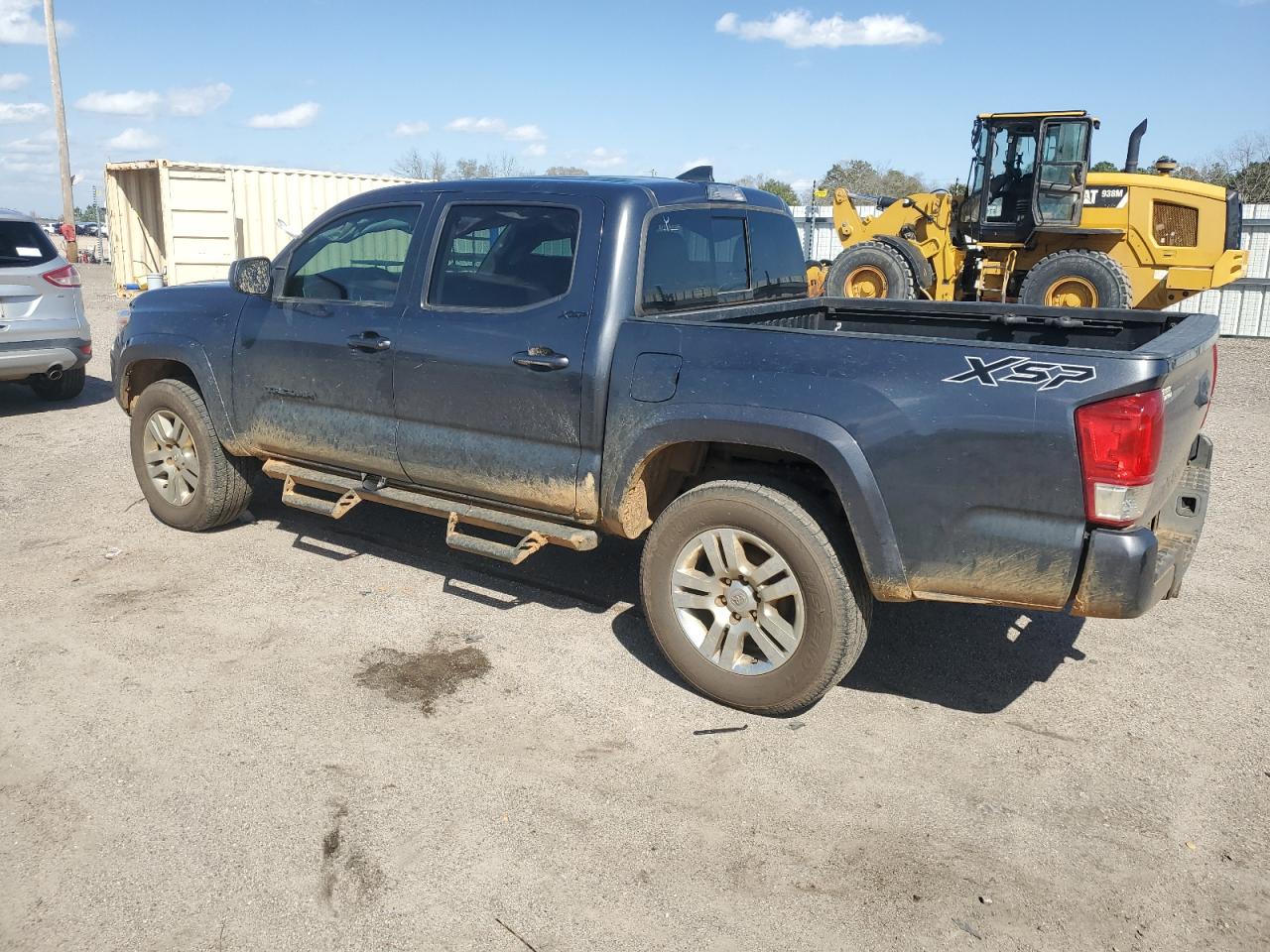 2019 Toyota Tacoma - Image 2