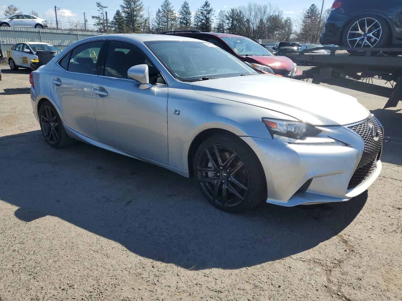 2016 Lexus IS - Image 4