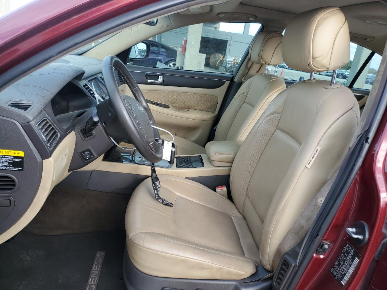 2010 Hyundai Genesis - Image 7