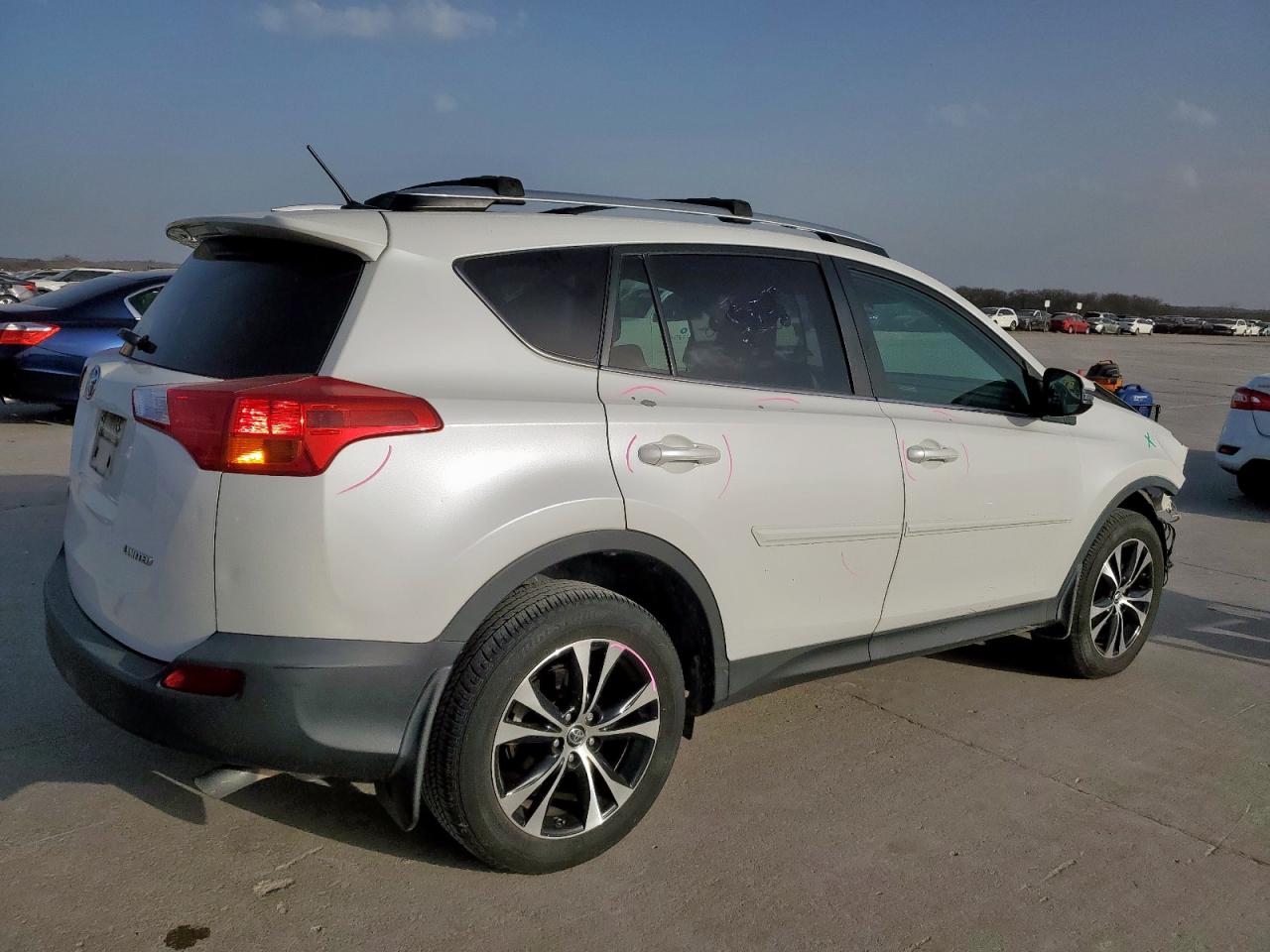 2015 Toyota RAV 4 - Image 3