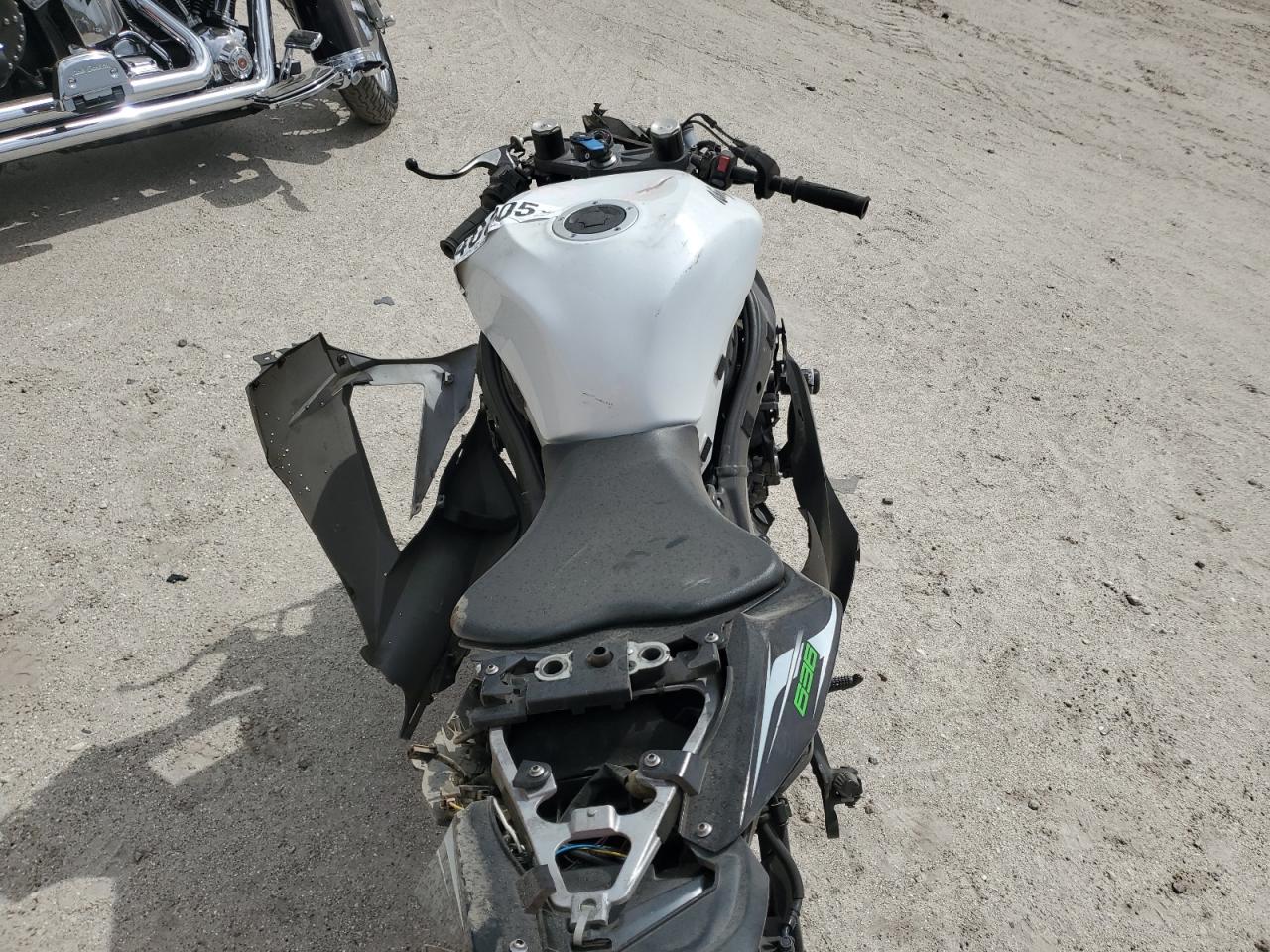 2014 Kawasaki Zx636 E VIN: JKBZXJE1XEA010844 Lot: 47440605
