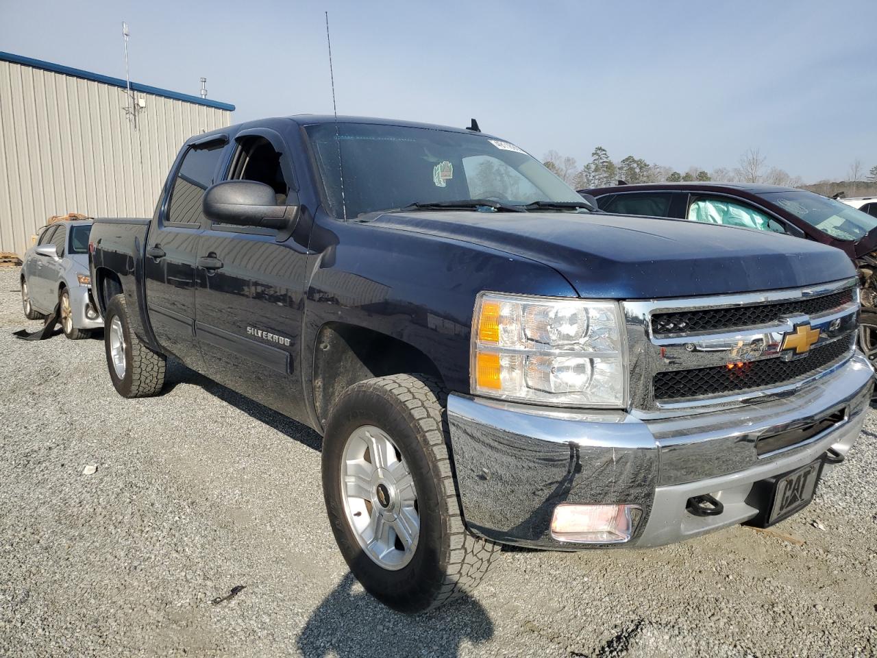 2012 Chevrolet Silverado - Image 4