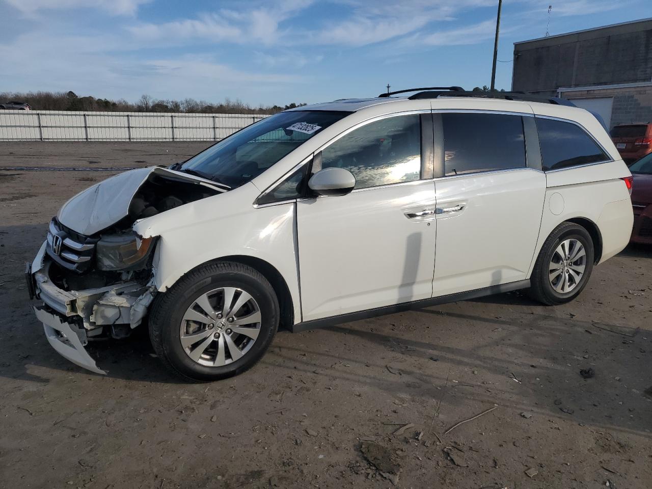 2015 Honda Odyssey - Image 1