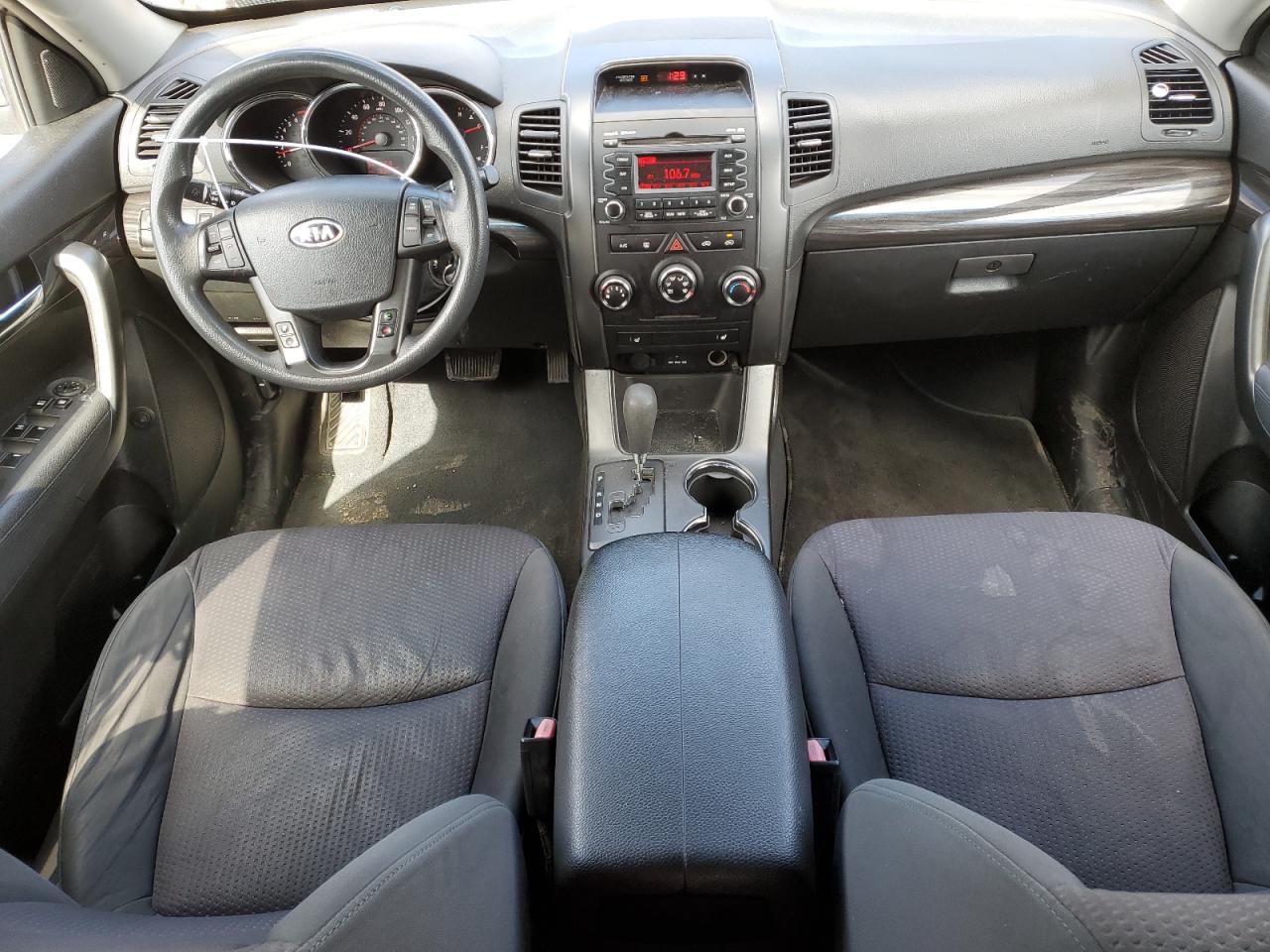 2011 Kia Sorento - Image 8
